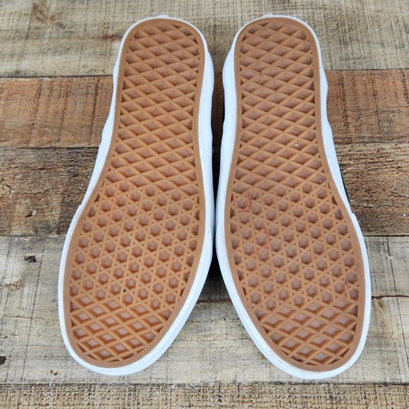 Vans x Disney Nightmare Before Christmas Women Sz 8 Slip On Haunted Toys Suede - Picture 8 of 9